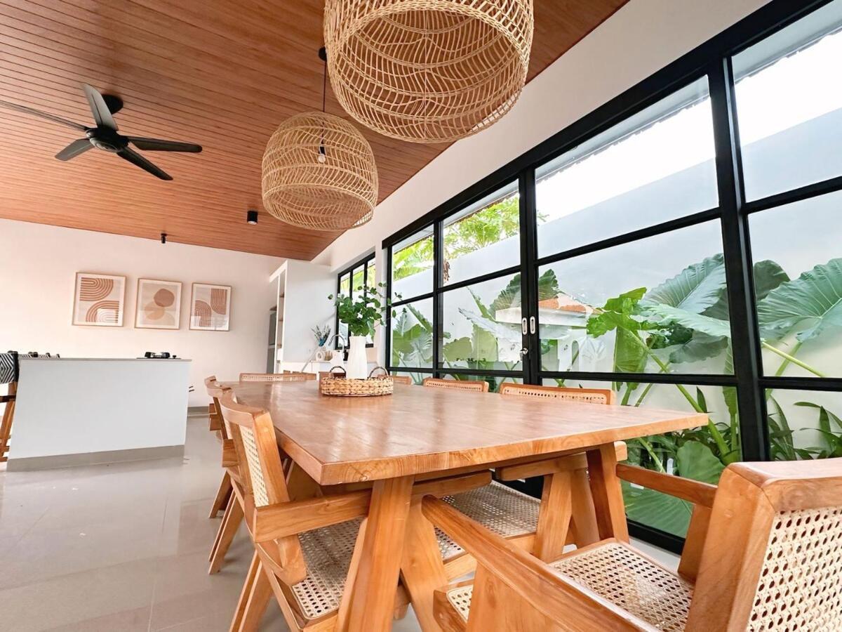 Amerta Villa Seminyak Buitenkant foto
