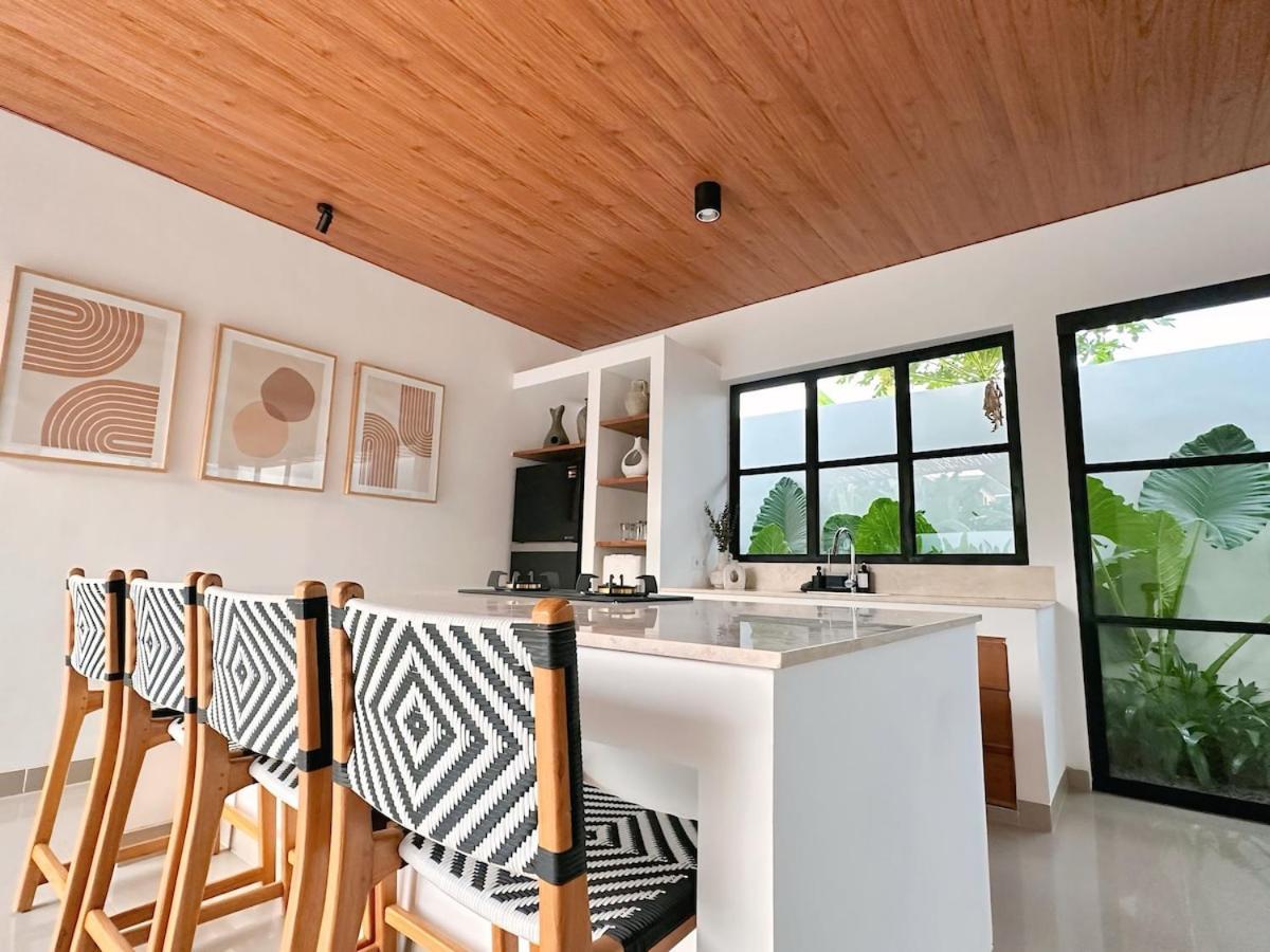 Amerta Villa Seminyak Buitenkant foto
