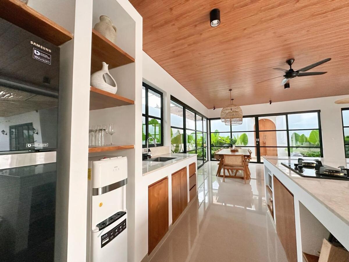 Amerta Villa Seminyak Buitenkant foto